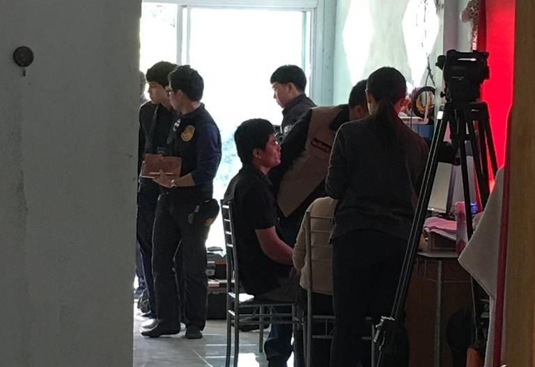 國際刑警對戀童癖“暗網”在全球展開執法行動，終於在泰國逮捕該網站主要管理人薩朗甘（左三）。（圖源：Interpol）