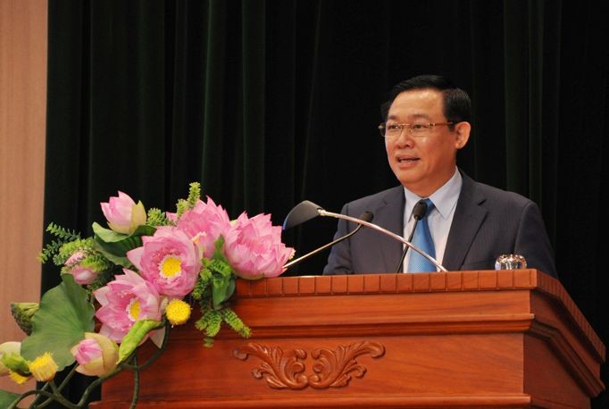 政府副總理王廷惠出席研討會並發表演講。(圖源:M. Thúy)