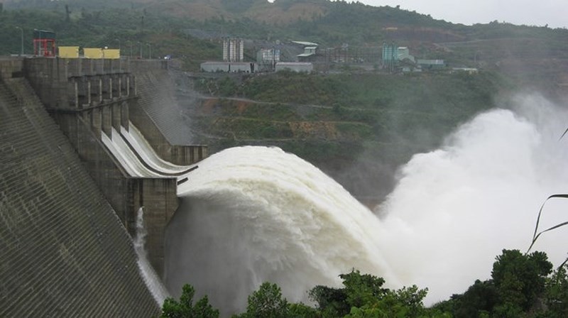 水電站各水庫的水量不足。(示意圖源:互聯網)