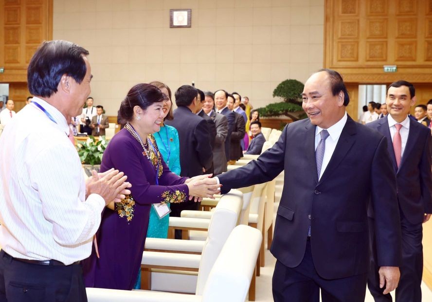 阮春福總理接見私營企業代表。(圖源:越通社)