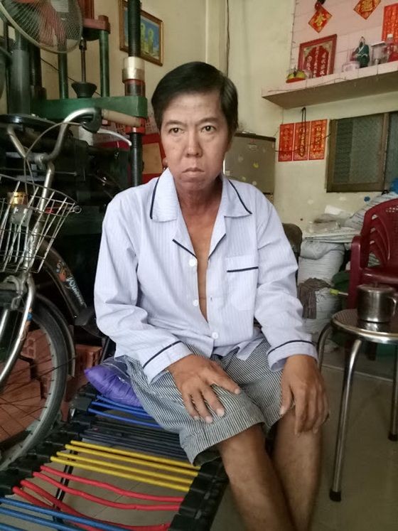 劉國成正為醫藥費發愁。
