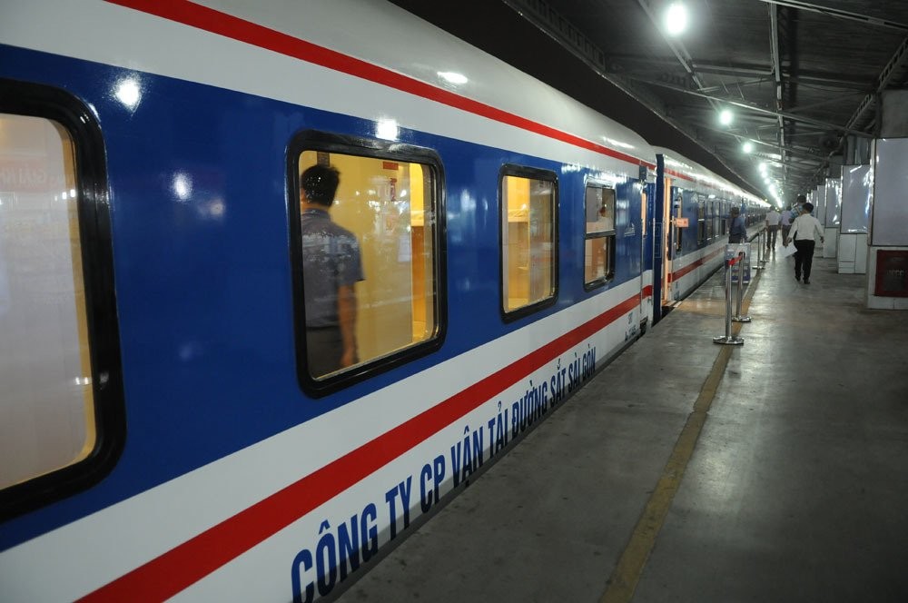 聞訊後，列車長找到車廂上的N.T.H.H與N.T.T.N以及其他4名女子，於是帶到SE28列車指揮室。（示意圖源：互聯網）