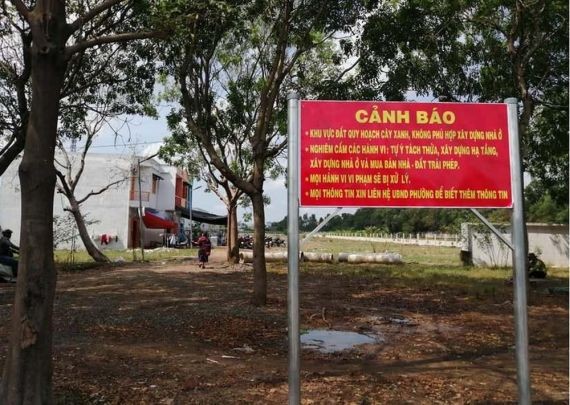 平新郡地方政府對違規填平、劃分跡象的區域設置警示牌。
