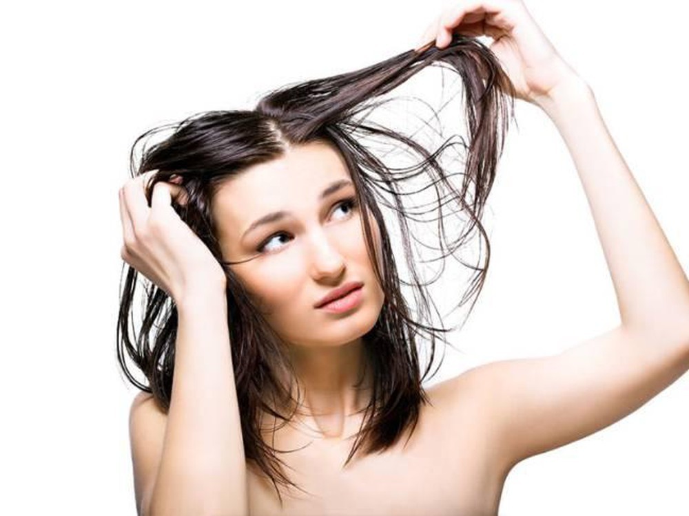 頭髮出油怎麼辦？（示意圖源：互聯網） 