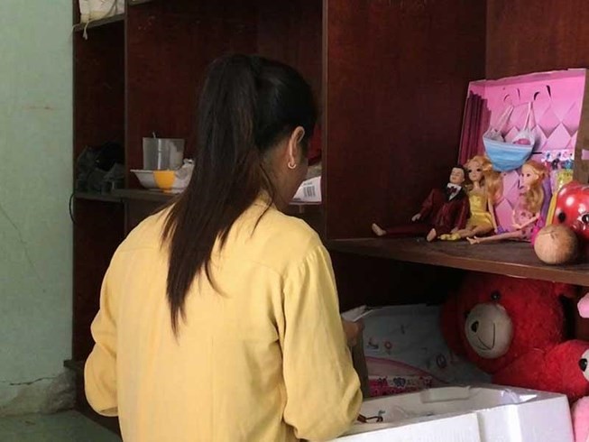 遭性侵害的女童母親表示，女兒每次聽到提及案件或錄取口供時都非常害怕。