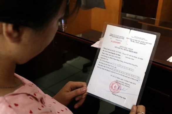 屢次更換人民證麻煩多 ảnh 1