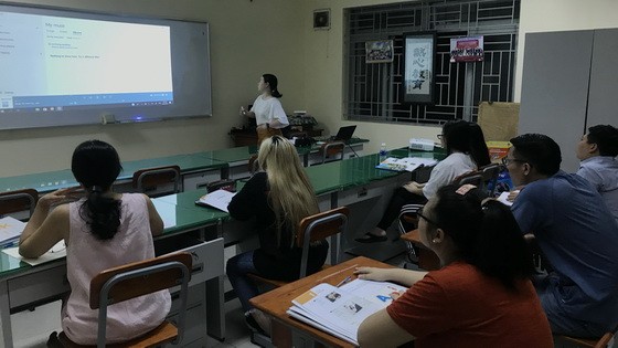 崇華華文中心特增加 HSK 培訓班。