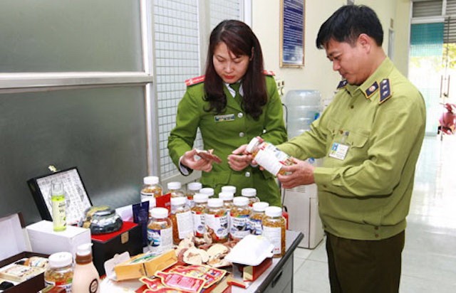 職能力量檢查各種保健品。