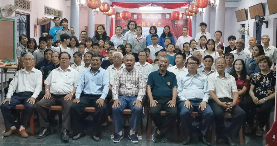 慶和省寧和華文補習班開課 ảnh 1