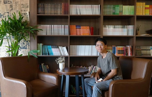 光顧獨特的書香咖啡店 ảnh 1