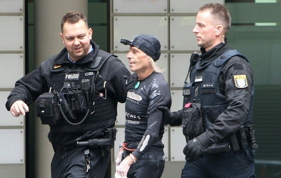 阿蘭‧羅伯特被拘留。（圖源：AFP）