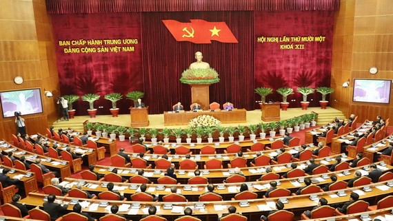 黨十二屆十一中全會第三天議程現場。（圖源：越通社）