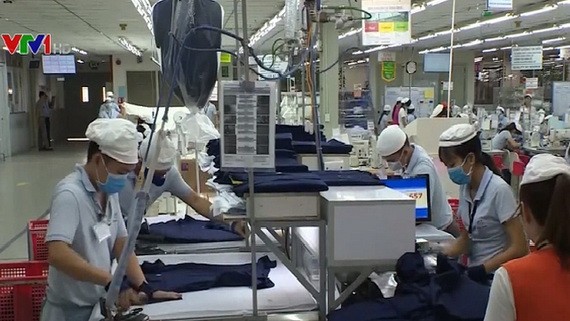 政府總理阮春福最近審批了2020-2030年越南國家品牌計劃,致力使逾1000國貿達國家品牌標準。(示意圖源:VTV)