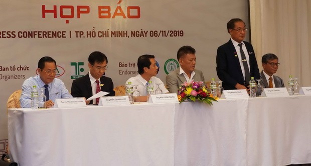 組委會舉行新聞發佈會一瞥。（圖源：Vietfaire）