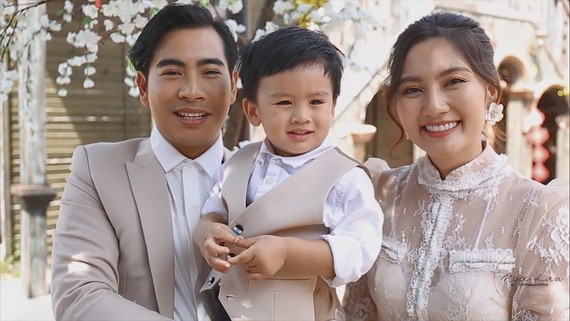 玉蘭全家福照。