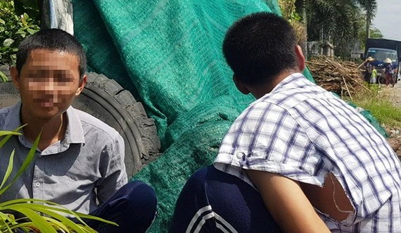 逃走的 2名戒毒學員在躲避職能力量的追捕。（圖源：黃南）