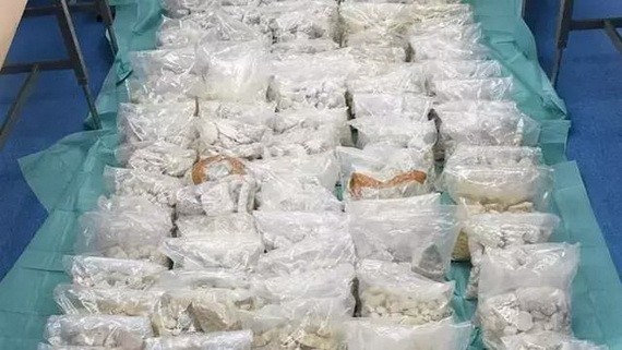 澳洲與荷蘭聯合掃毒從查獲的大批搖頭丸毒品。(圖源:互聯網)
