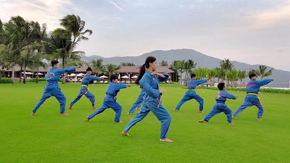 The Anam度假區向遊客推介越武道(Vovinam)學習班。（圖源：玲安）