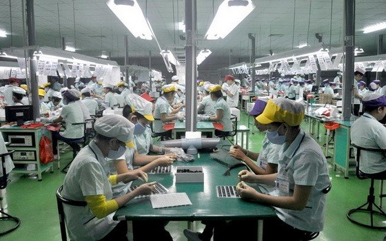 勞方與資方就每年休假或湊足3年假期一次性休假。（示意圖源：互聯網）