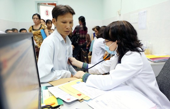 病人在市心臟醫院診病。