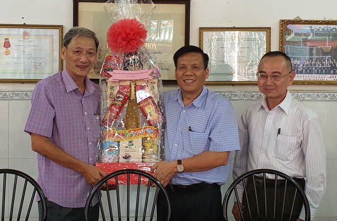 本報向各華人單位拜年 ảnh 2