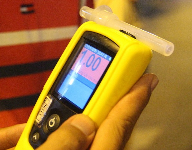 強迫他人喝酒將被處罰 ảnh 2