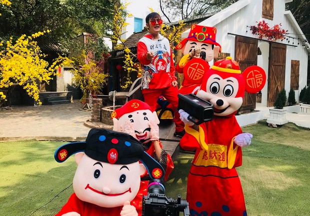 華人歌手攝錄賀歲音樂影片 ảnh 1