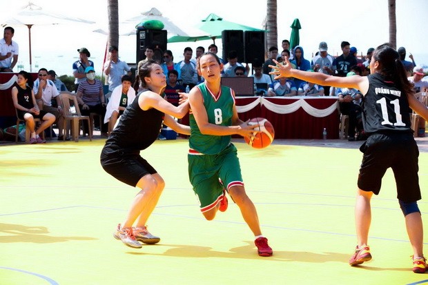 籃球結緣  佳偶天成  趙漢明、黃氏乖夫妻球員為籃球運動作貢獻 ảnh 2