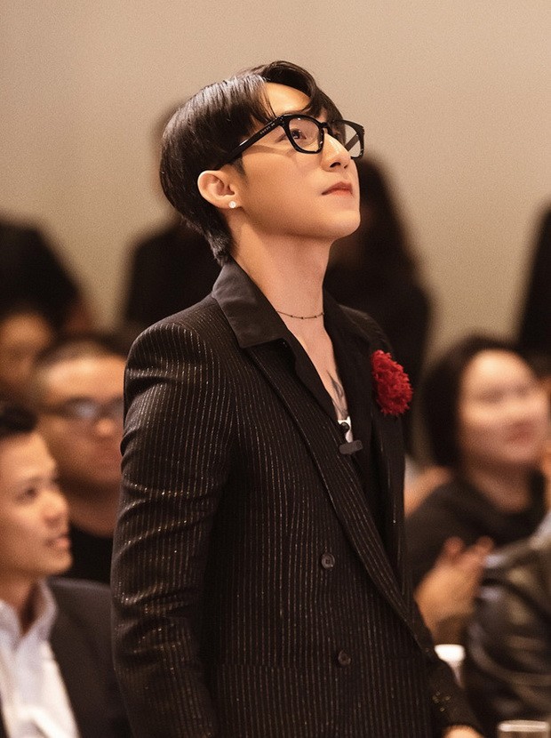 演藝界合同背後的糾紛 ảnh 1