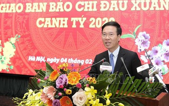 中央宣教部長武文賞出席會議並發表講話。（圖源：越通社）