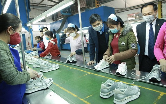 職能力量檢查企業防疫工作。（圖源：海阮）