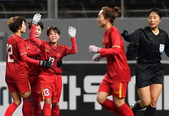越南女足慶祝進球。（圖源：互聯網）