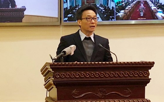 政府副總理、新冠病毒肺炎疫情防控國家指委會主任武德膽在會上發表講話。（圖源：明翠）