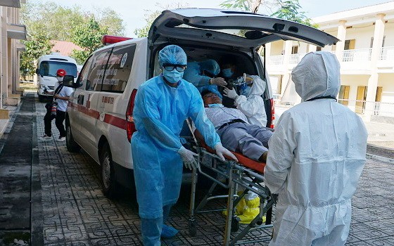 與疫病遊客接觸者獲送去隔離。（圖源：丹芳）