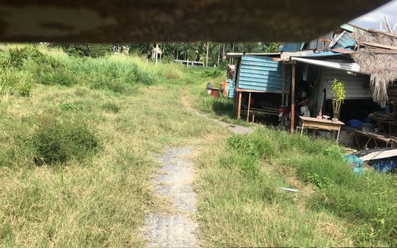 移交給企業後被荒置的第十二郡新泰一坊上千平方米地段。