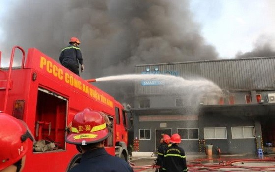 消防隊接報後迅速趕抵火警現場撲滅。（圖源：PV）