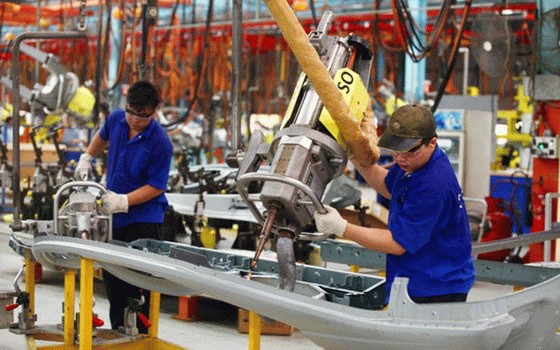 世界銀行：今年前兩個月，越南的出口增幅達8%，外國直接投資(FDI)注入資金達25億美元，零售業增幅5.4%。（示意圖源：VOV）