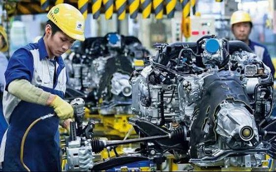 造船及重型機械、生產用機械、非鐵金屬、鋼鐵、纖維等行業大型企業信心指數的降幅均為兩位數。（圖源：互聯網）