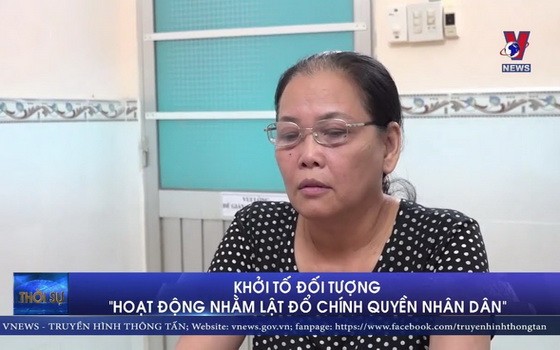 被起訴的嫌犯阮氏金鳳。（圖源：VNews 視頻截圖）