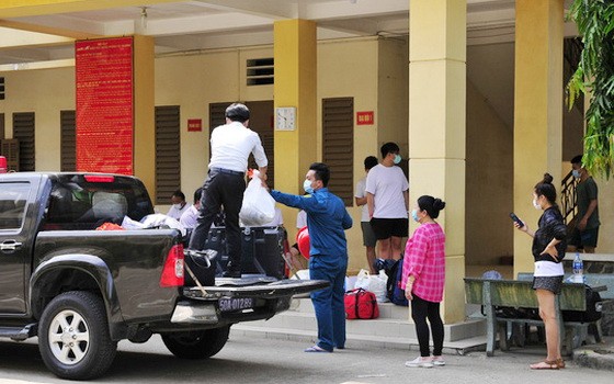 本市某集中隔離區裡。