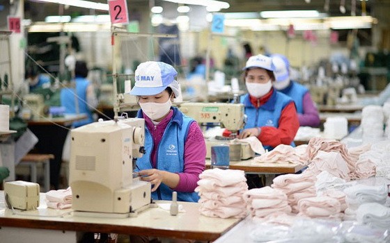 生產口罩車間。（圖源：秋懷）