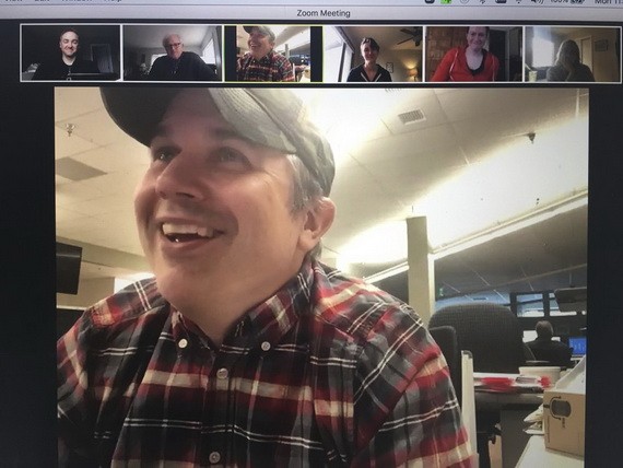 今年奪得這一最高榮譽的是阿拉斯加媒體《安克雷奇日報》，由調查性媒體ProPublica協助報導。（圖源：AP）