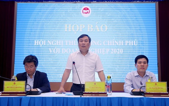 計劃與投資部副部長武大勝（中）在新聞發佈會上發言。（圖源：MPI）