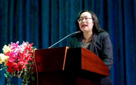 市師範大學校長阮氏明紅。