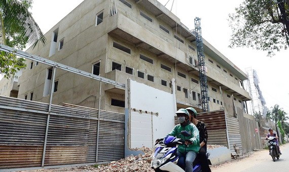 正等候處理的守德郡一個違法工程。