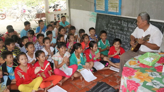 用音樂傳授歷史見識  ảnh 2