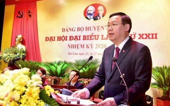 黨中央政治局委員、河內市委書記王廷惠出席大會並發表指導意見。（圖源：維鈴）