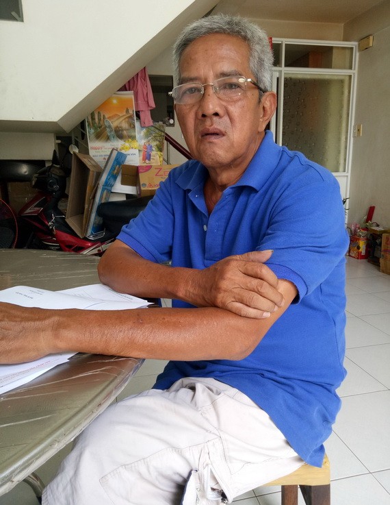 廖根德正為醫藥費發愁。