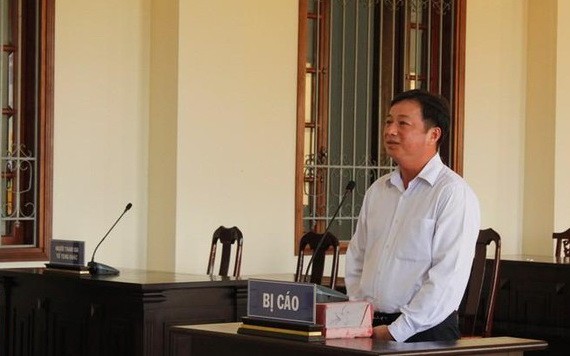 被告人黃清越在法庭上回答審判員問案。（圖源：忍南）