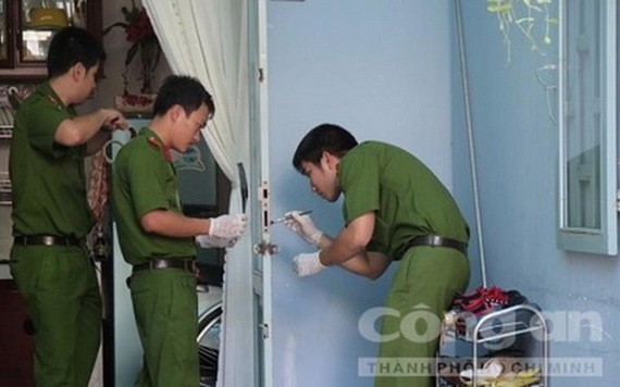 警方勘查盜竊案現場。（圖源：市公安報）